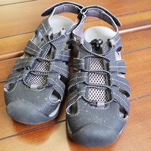 😸 EDDIE BAUER SANDALS